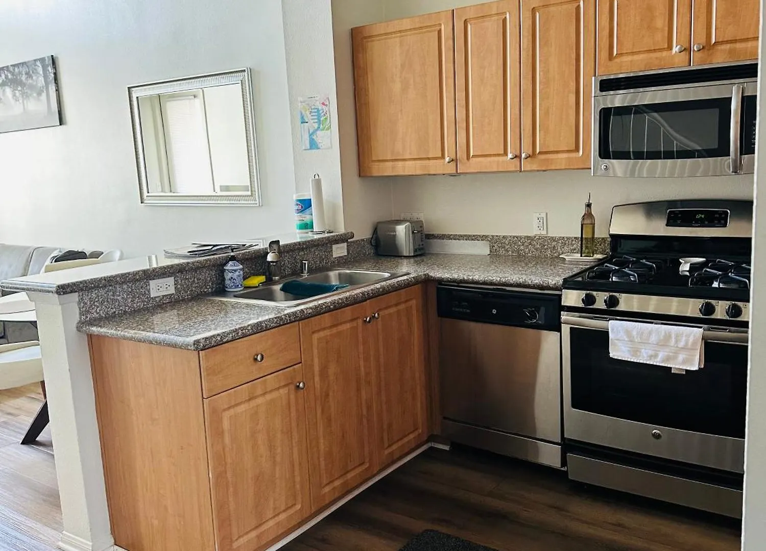 Loft Style,2 Beds ,Flexible Self Check In,Pool Apartment Los Angeles
